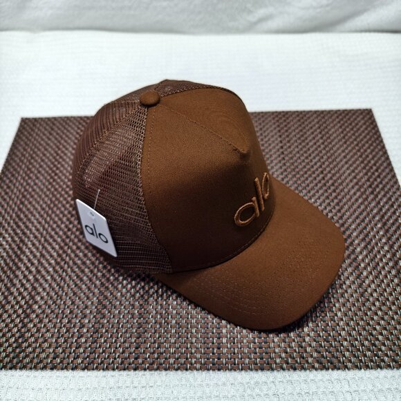 🔥NWT🔥ALO Yoga Lightweight Baseball Cap | Moisture-Wicking & Adjustable Fit - Picture 3 of 5